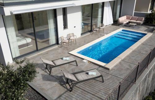 Villa La Perla by LovelyStay - Photo 5