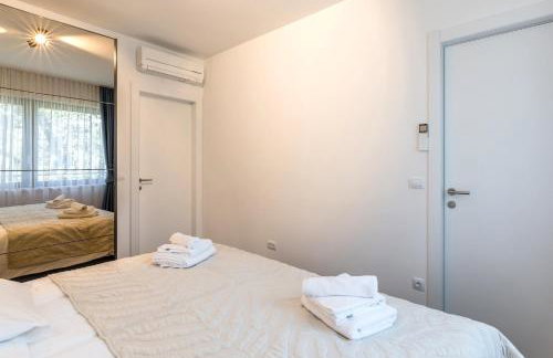 The Island Home - Korkya Luxury Apartments - free garage parking - Foto 18