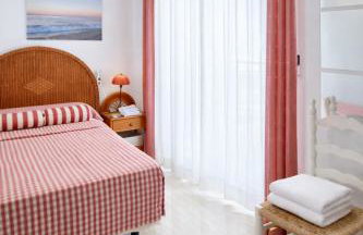 Ático con piscina, terrazas y vistas al mar - Foto 49