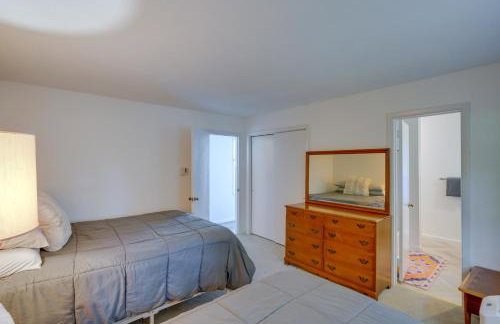 Water-View Home in the Berkshires - Foto 23