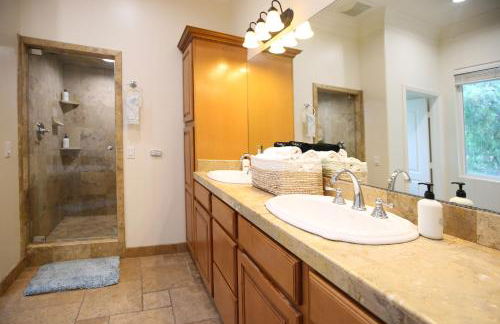 5 BR/5 BA Getaway with a View - Foto 17