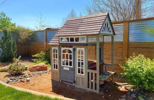 Timber & Tin H 2Bed 2Bath w Pool & Rooftop Deck - Foto 24