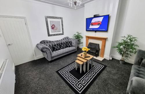 *12PR* Setup for your most relaxed & amazing stay + Free Parking + Free Fast WiFi * - Foto 29