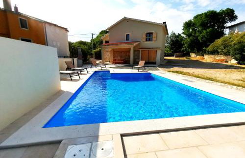 Villa Mira Garica by El-Pi Tours - Photo 2