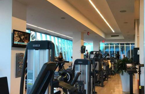 Fontainebleau Hotel Ocean View Fits 6! 1 BED/2 BA - Photo 27