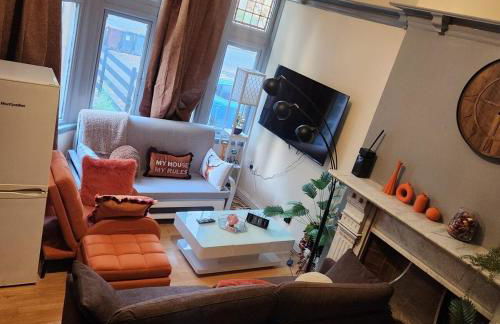 Glams Victoria apartment - Photo 48