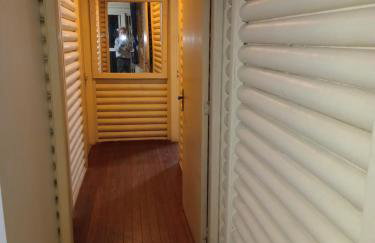 Chalé alpino em canela rs todo mobiliado com cozinha lareira split Wi-Fi 2 quartos perto do centro - Foto 19