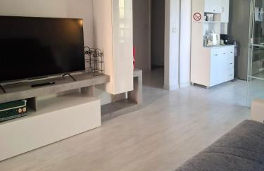 Amazing Serenity Flat for 7, AC, historic center - Foto 14