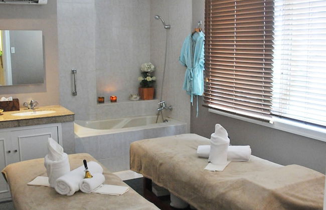 Astoria Plaza - Photo 14