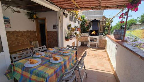 Attic, Walk to Park Güell, Sagrada Familia, Metro nearby - Foto 3