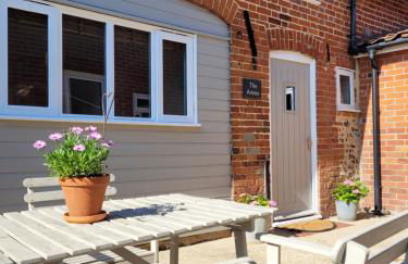 Entire 2 bed coach house in peaceful Norfolk village - Foto 1