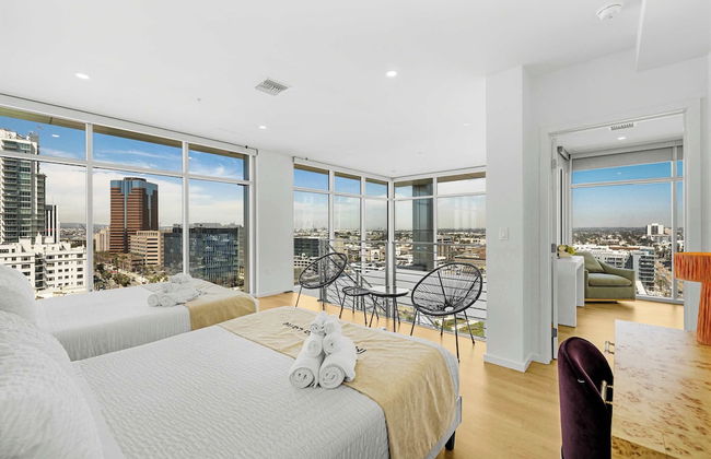 @marbella Lane - Chic 2BR Penthouse w/ Ocean Views - Foto 1