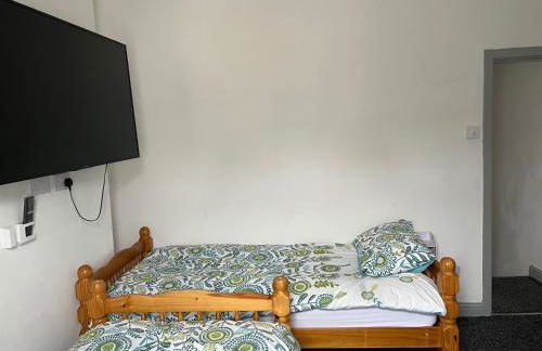 Dane Guest House Free Parking Fast WiFi Modern Living - Foto 41