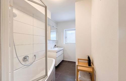 Holiday rental I Eschenlohe, Modern Bright Apartment with Mountain View - Foto 6