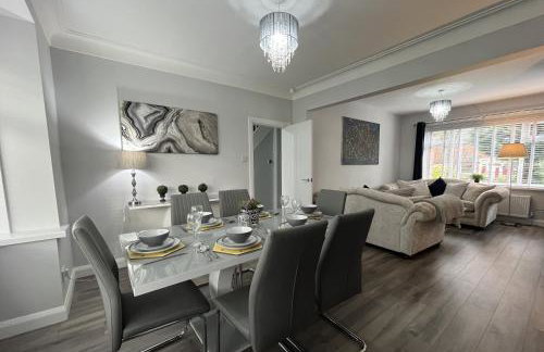 Modern 3-bed stay-away-home sleeps 6 nr Manchester - Foto 5