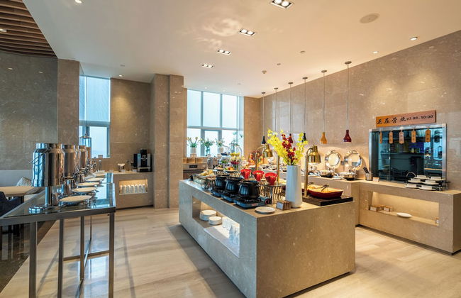 Cheng Du Wifc Suites -YYC Preferred - Photo 29