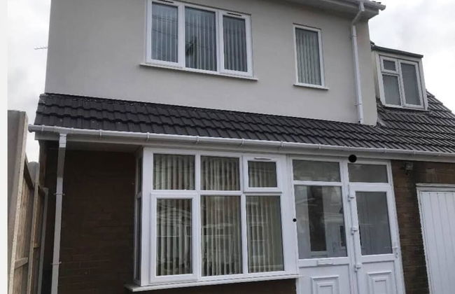 Large 5 Bed House / Wolverhampton + Parking - Foto 18