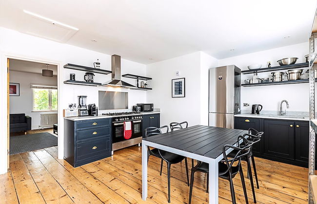 Stylish Chiswick Apartment With a Private Terrace - Foto 11