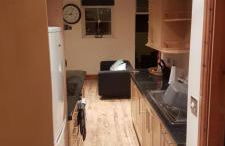 Spacious 2 bed appartment next to BAE with spa bath - Foto 11