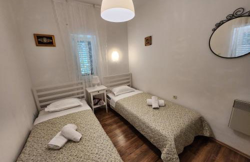 Mali Lovor - Foto 30