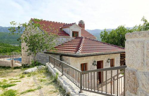 Stone House in Makarska with Pool & Mountain View - Foto 17