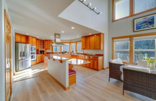 Stunning Mount Vernon Home with Big Lake Views! - Foto 8