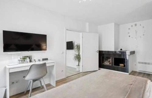 Prime Host Style Apartment - Photo 8