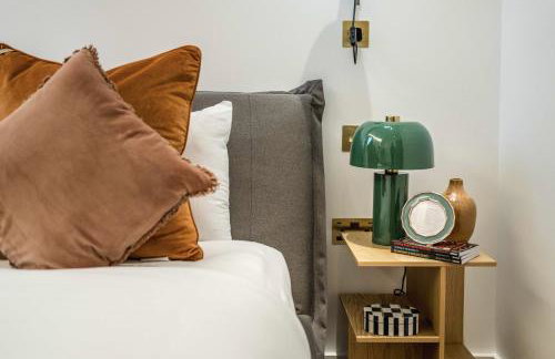 Modern 3-Bedroom Apartment near Kings Cross & Coal Drops - Photo 42