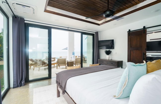 Spacious 4-bed Villa in Placencia Village w Pool - Foto 12