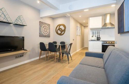 BeBarceloner Sant Andreu Apartments - 3 bedrooms with terrace - Photo 1