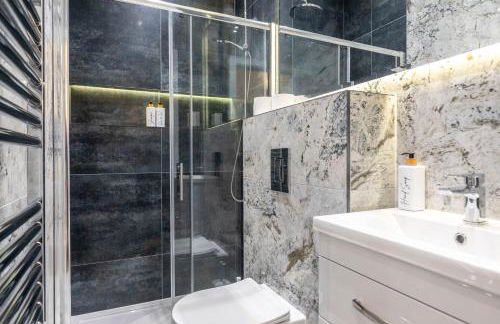 Palm Tree House Apartments - Photo 42