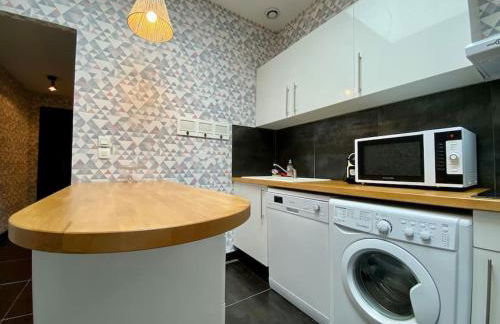 L'Appartement Jebari - Esprit loft Carcassonne proche cité médiéval et aéroport - Foto 8