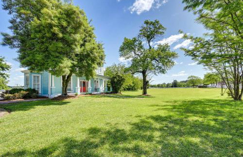 Spacious Historic Home with Yard and Deck! - Foto 32