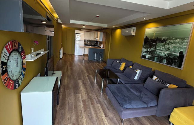 Deluxe Beach Residence - Photo 25