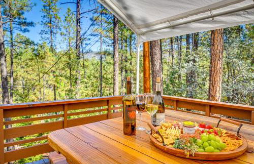 Furnished Deck and Forest Views Pine Retreat! - Foto 2