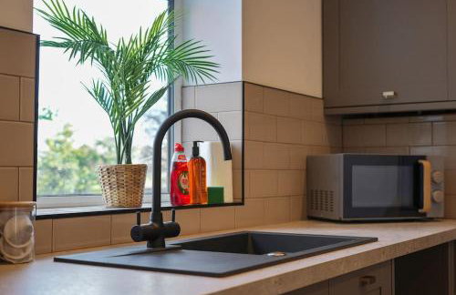 Beighton - 3 Bed Spacious Home with FREE Parking, Great for Groups & Families - Hosted by Stay Host Save - Foto 21