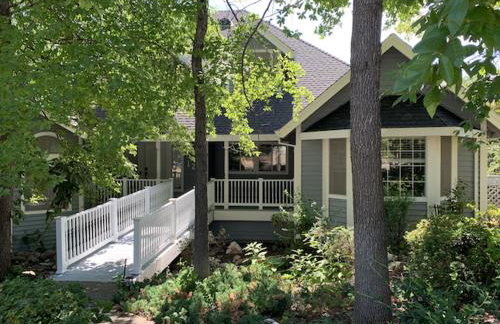 Executive home in a serene park like setting - Foto 1