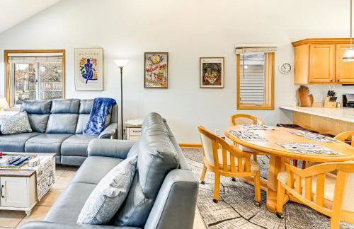 Dock and Gazebo! Lakefront Duplex Near South Haven - Foto 8