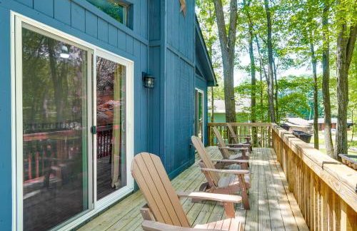 Private Hot Tub Tree-Lined Poconos Home! - Foto 26