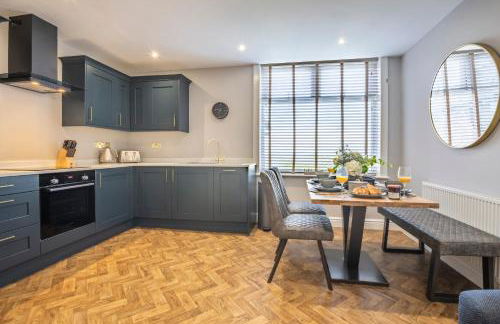 luxury 2 bed apartment, sea view, near the beach. - Foto 4