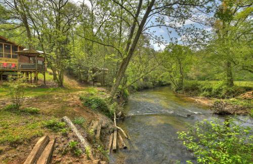 Bear Naked Hideaway - Relax in the hot tub with sounds from the nearby creek - Foto 48