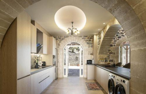 Villa Pasiphae - With Private Heated Pool - Photo 47