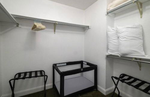 Pool, Games & World Cup Fun for the Whole Family - Foto 37