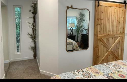 Riverside Retreat - Foto 12