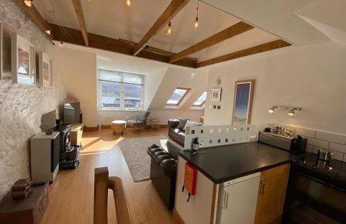Tighnabruaich Duplex Apartment - Sea Views - Foto 5