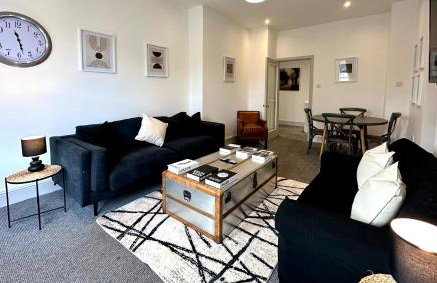 Stylish 3Bed apartment with FREE PARKING - Foto 3