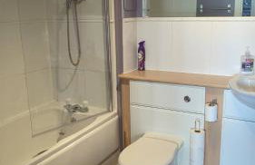 Luxury boutique apartment, free parking & gym - Foto 13