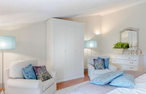 Fattoria Camigliano, Luxury Farmhouse with Pool inside a Wine Estate - Foto 39