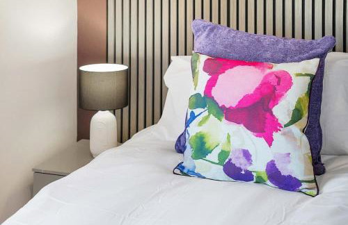 NEW! 4BR in Stafford Place - Foto 28