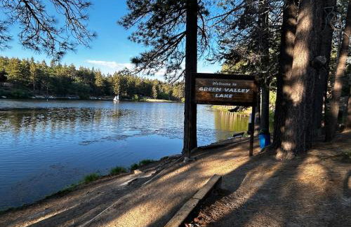 Majestic Log A Frame by Lake, Loft & Deck - Foto 29